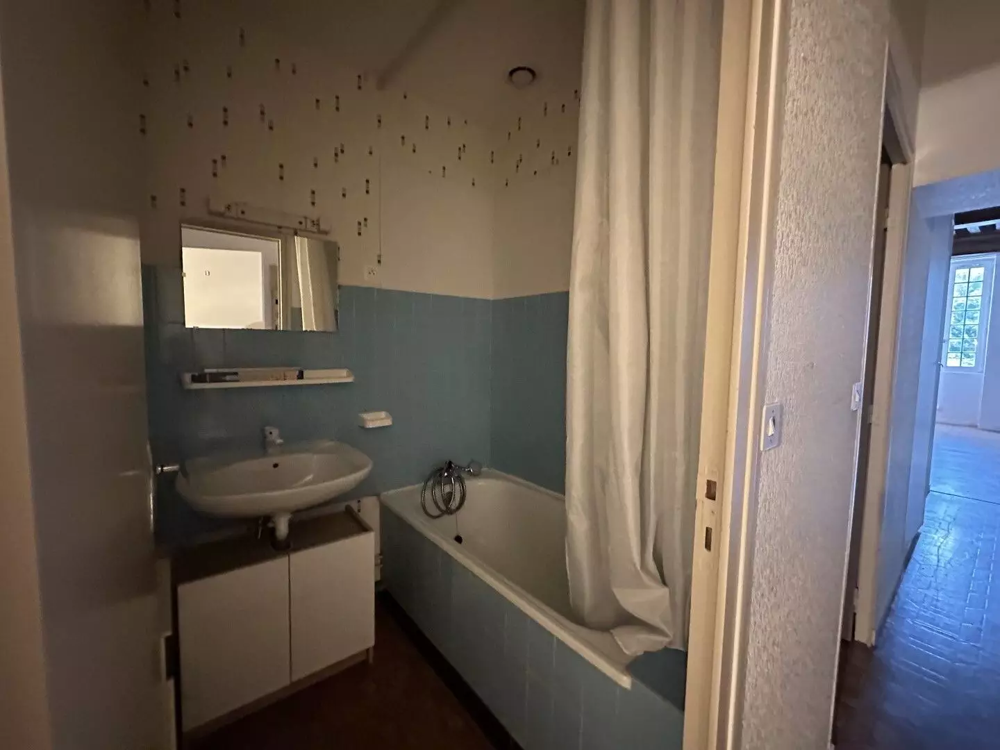 47236144-5515-4771-a5c0-b4d947b118be