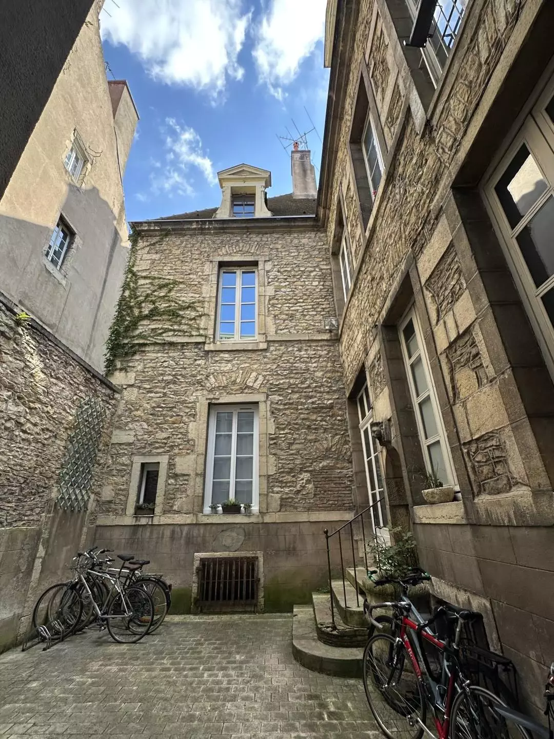 50d59771-92da-4d55-b874-e1e1586664c6