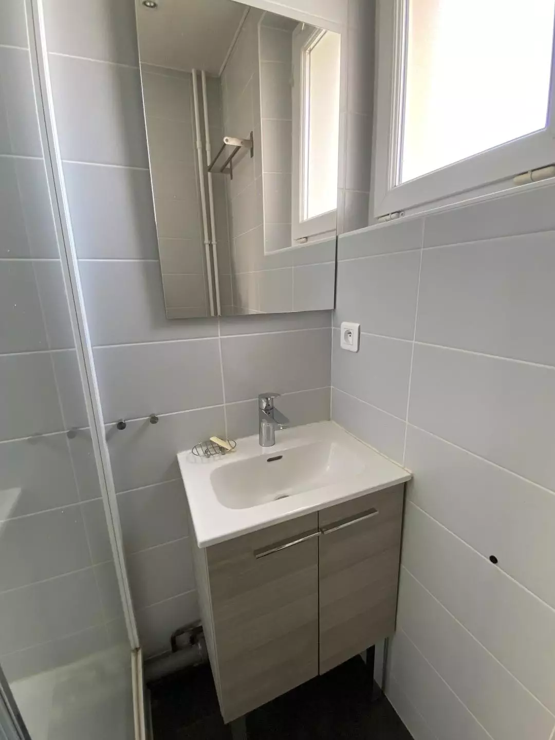 f2b5fef0-89f2-4f52-a61a-6849d97906bd